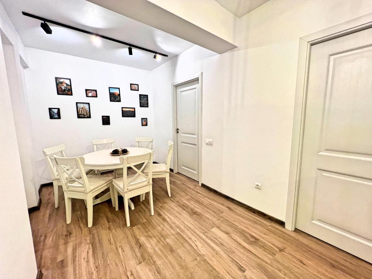בראשוב Peak Apartments מראה חיצוני תמונה